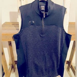 Oakley Quarter Zip Vest